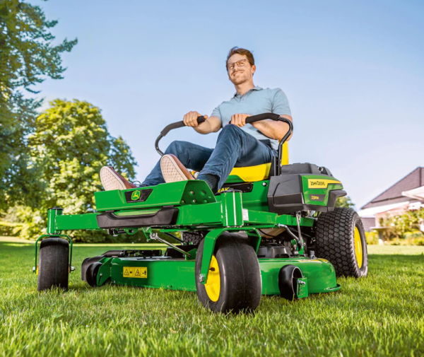 John Deere Z320M