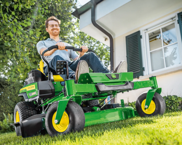 John Deere Z320M