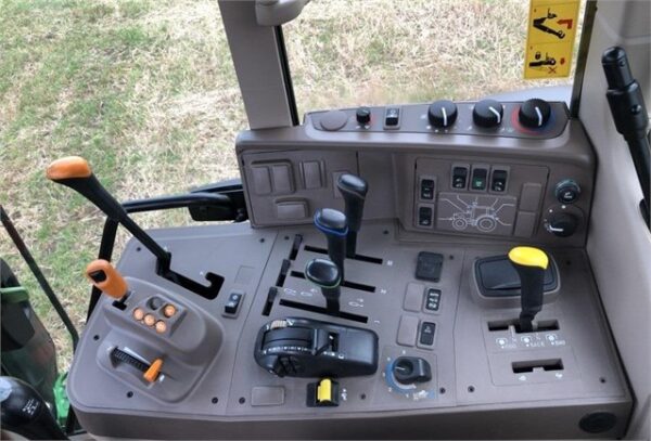 JOHN DEERE 6195M 2016