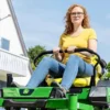 John Deere 320R