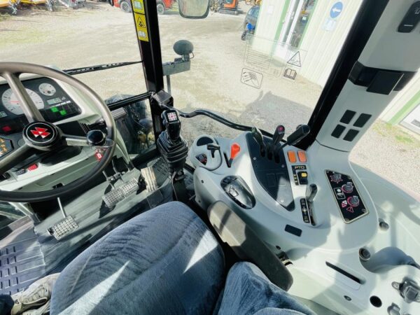 Massey Ferguson 5445